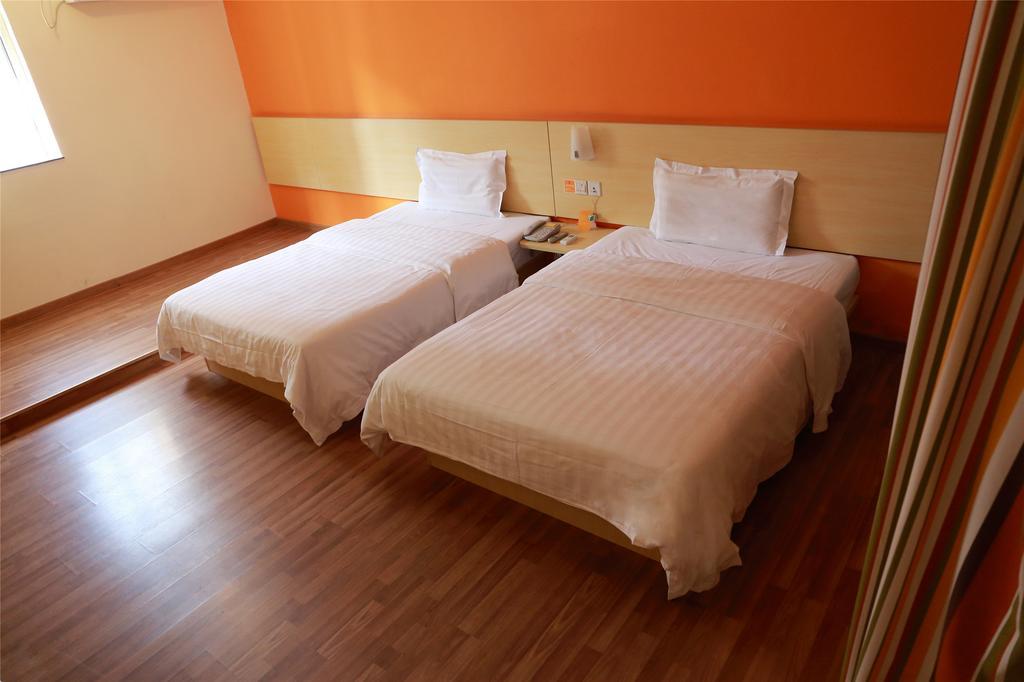 7Days Inn Beijing Liujiayao Station Rum bild