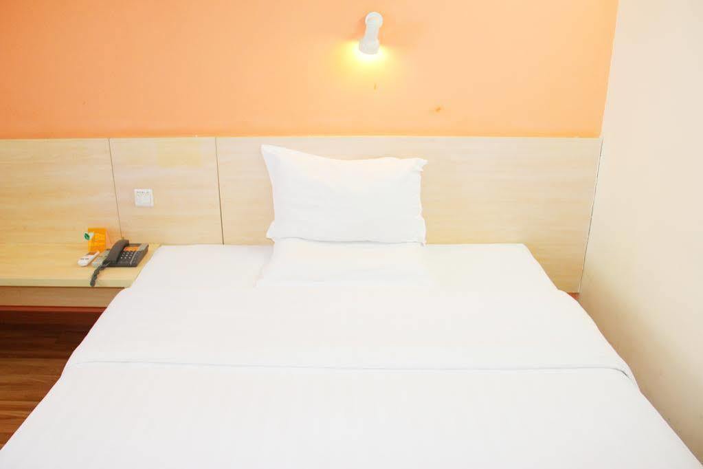 7Days Inn Beijing Liujiayao Station Exteriör bild